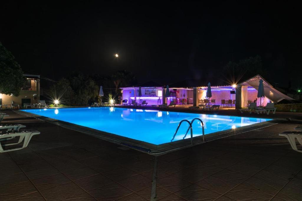Euphoria Complexb Apartment Kavos Ngoại thất bức ảnh